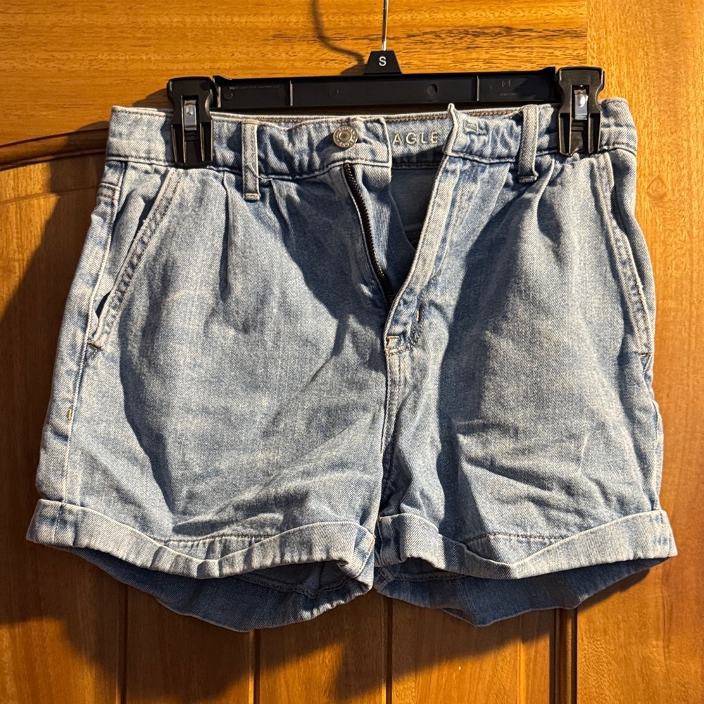 American Eagle Outfitters Light Blue Mom Jean Shorts